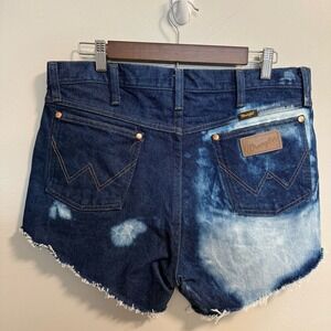 Wrangler Women's 13MWZ Cutoff Acid Tie Dye Wash Bleach Jean Denim‎ Short Western